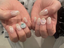 white mirror & daffy &nbsp;friends