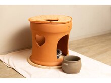 ナアウ(NA’AU)/100％天然黄土の座器を使用