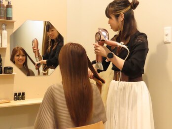 モモ 札幌(MOMO.)/プロの艶ブロー