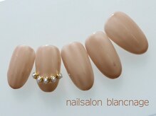 ネイルサロン ブランアンジュ(Blanc Ange)/艶々カラー1色＋上品アート1本