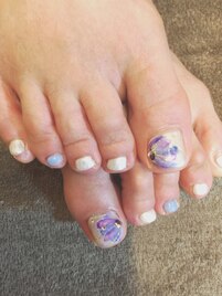 上品フットネイル