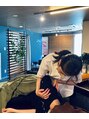 ケアスル 綱島駅前店&nbsp;肩甲骨をゆっくり回して、可動域を拡げていきます☆
