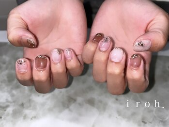 イロハ(iroh.)/大人っぽニュアンスネイル