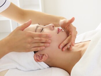 ミールーム(mi room)の写真/【エラ・顔の大きさ・輪郭】シンメトリー小顔筋膜フェイシャル★満足度・持続力が自慢の大人気メニュー！