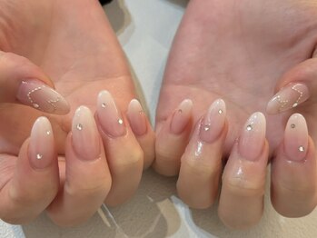 ランド ネイル 博多(LAND)/white gradation♪