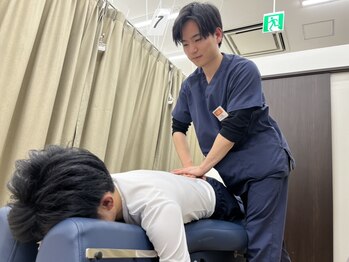 上飯田名倉堂鍼灸接骨院の写真/【全スタッフ国家資格者】姿勢分析による根本改善！バキバキしない骨格矯正で筋肉の張りの改善にも◎