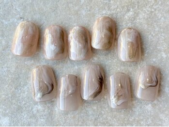 シトゥカ(situka)の写真/【定額デザイン100種類以上ご用意あり】シンプルだけど目を惹く上品な指先へ。カラー変更も可能です。