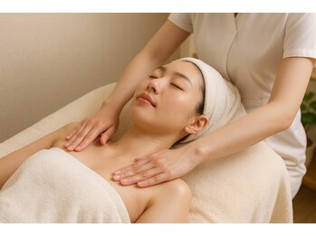 リリアージュ(Lilyage)/美肌に重要なデコルテケア♪