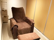 元気堂の雰囲気（個室の落ち着いてリラックスできる専用ソファーで疲れを癒します）
