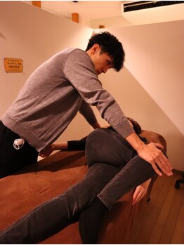 テアテ(TEATE)/ストレッチでしっかり伸ばす