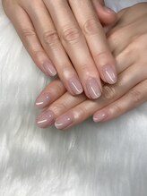 うる艶グレージュネイル