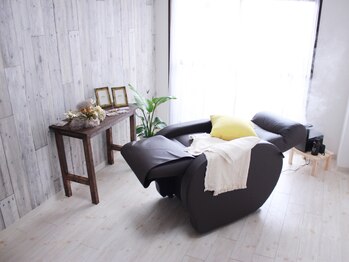 ウカ(Uka)/ふかふかのソファーベッドです