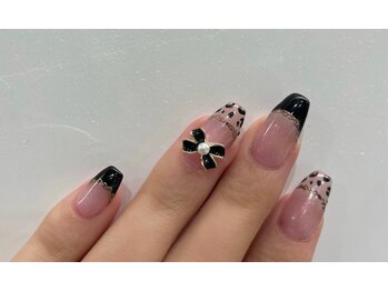 ネイルアンドアイラッシュスタジオ シュシュ(chouchou)/ベース有フレンチアニマルパーツ