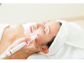 ナツミ(723)の写真/《次世代シミケア機器『REAGE』新導入！》長年の肌トラブルにお悩みの方へ◎クリアな素肌を叶え自信UP♪