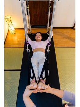 葵川堂 越谷の写真/ピラティスで見た目が激変◎姿勢を綺麗にし薄着の季節に洋服を着こなすボディラインを！