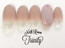 ネイルルーム トリニティ(Nail Room Trinity)/150種類以上選べるアート付