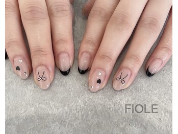 フィオル(FIOLE)/リボンネイル♪
