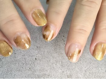 カナ(kana愛)/ニュアンスネイル