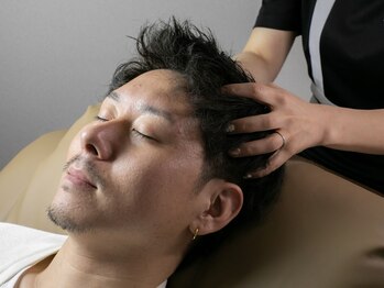 サロン ド マロン(Salon de Marron)の写真/【お得なクーポン配信】極上の炭酸ヘッドスパで疲れ・ストレスから解放♪今大流行中の耳つぼジュエリーも◎