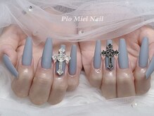 ピオミエルネイル 新宿(pio miel nail)/グレーマット×クロスネイル