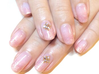 トレス ネイルサロン(3.tres.Nail Salon)/【上品ラメグラネイル】