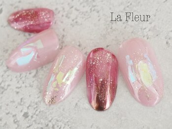 ラ フルール(La Fleur)/オーロラフィルムネイル