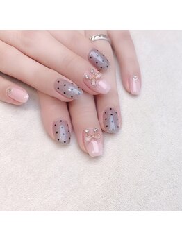 ピオニーネイル(peony nail)/ガーリーなリボン＆ドット
