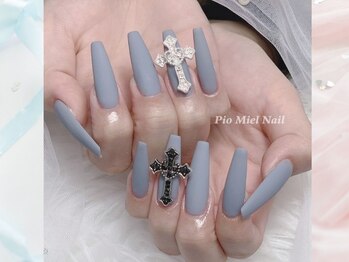 ピオミエルネイル 新宿(pio miel nail)/グレーマット×クロスネイル