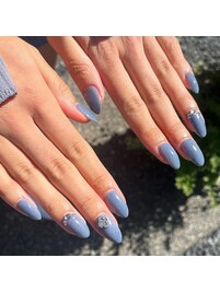 ブルーのファジーネイル！