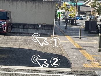 プメハナ(PUMEHANA)/砂利の駐車場