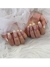 イエローフレンチネイル