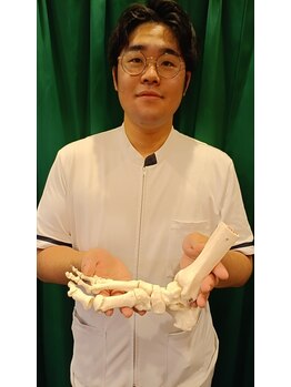 茨木ゆがみ整骨院/足のつらさ