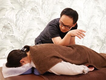 青梅やわらか整体/ガチガチの体には肘圧しも♪