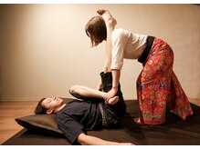 マシェリ 浦安駅前店(MA CHeRiE.)/タイ古式マッサージのストレッチ