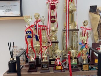 LINEA nail studio &nbsp;【ライナーネイルスタジオ】代官山の写真/【代官山NEWOPEN】受賞歴多数ありJNA認定講師在籍＊美フォルム×高技術で“今までで一番綺麗な指先”へ。