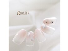グラティフィー(gratify)/【大人上品ネイル】