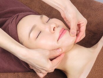 顔ジム 麻布店/顔ジムは1度で驚きの小顔実感