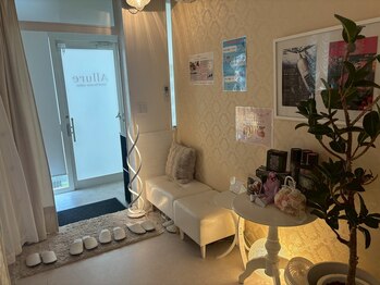 《マシンピラティス×痩身エステ》ALIGN  byAllureの写真/【国際ライセンス所持スタッフ在籍】猫背/反り腰/肩こり改善へ。本格ピラティスで美しい姿勢と快適な毎日を