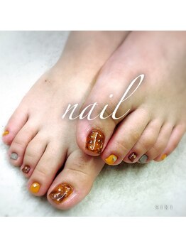 シキ(SIKI)/秋はべっ甲フットネイル