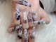 アイミーネイルスタジオ(Aimee Nail Studio)の写真/【福岡天神駅から徒歩5分/23時まで営業★】お客様に合った理想のネイルをご提案♪何度も見たくなる指先へ◎