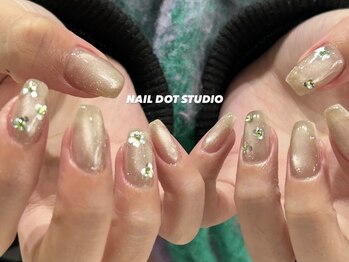 ネイルドットスタジオ 堺筋本町(NAIL DOT STUDIO)/キラマグ×お花ホロ