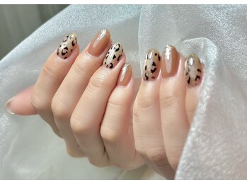 ソート(Sot)の写真/おとなの女性へ。上品で華やかなレオパード柄なら、初めてでもきれいを演出！