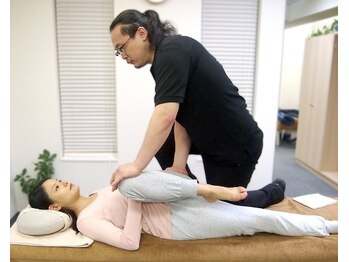 表参道 パディシャ 本店(Pas de Chat)/股関節・骨盤の歪み調整→美姿勢