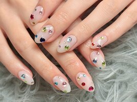 カラフル宝石ネイル