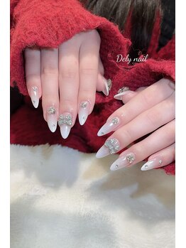 デリーネイル(Dely_nail)/ホワイトグラデ×冬ビジュー