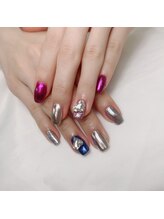 アートネイル ギャラリー(Art nail Gallery)/ミラー×ビジューで魅せる個性派
