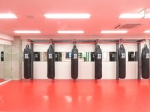 【人形町駅徒歩3分★】大人のためのキックボクシングジム