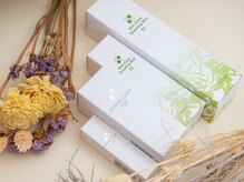 アトリエネイルマム(atelier nail mom)の雰囲気（育成に欠かせない専用オイルとミストをご用意しています。）