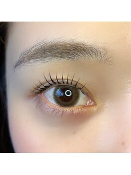 エイティスト(8ist)/パリジェンヌ[新宿/新宿駅]