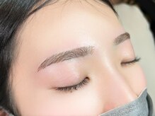 ニクシーアイブティック(Nixie Eye Boutique)/眉毛/まゆげ/美眉スタイリング